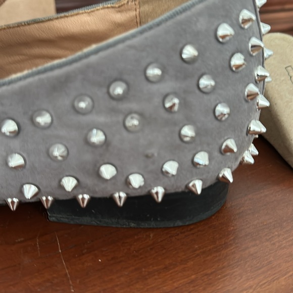 Christian Louboutin Gray Studded Men's Shoes - Picture 8 of 11